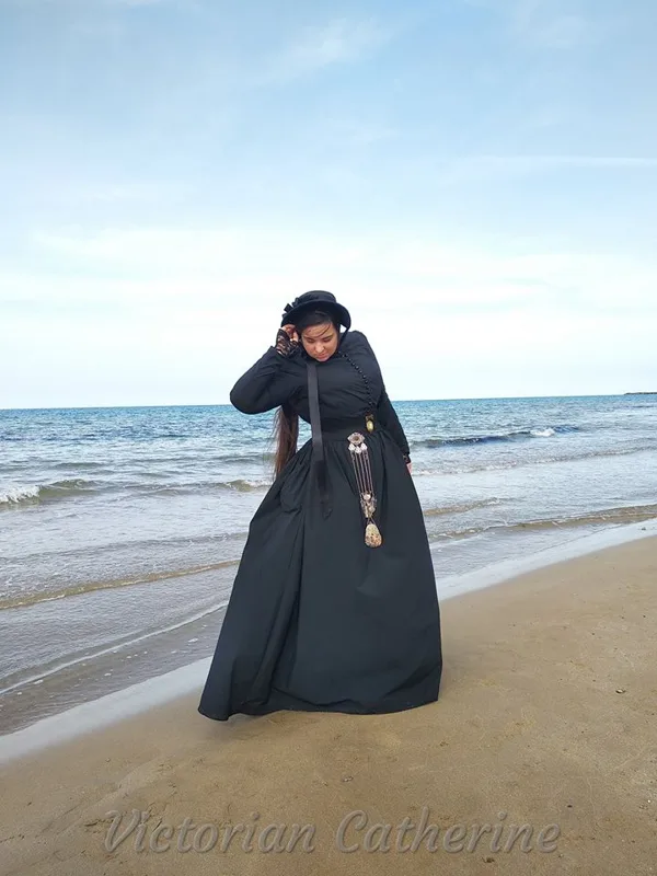 Black maid dress